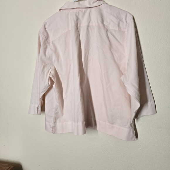 Eddie Bauer Pink Button Down Shirt with Soft Texture - Picture 4 of 4